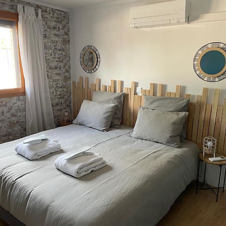 Bed and Breakfast Le Double C Saint-Victor-de-Morestel Екстер'єр фото